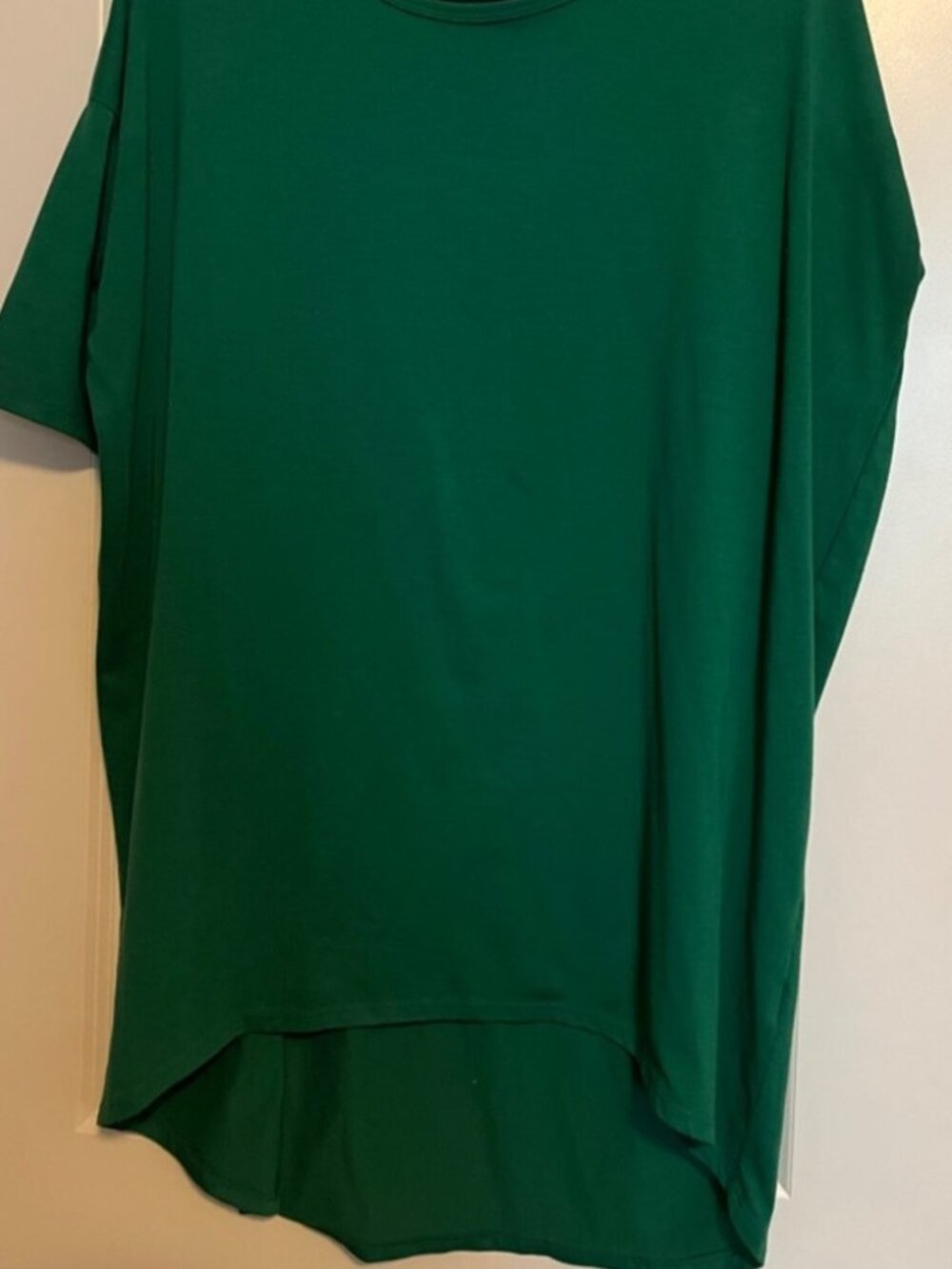 Sleeve Tee in Emerald Green